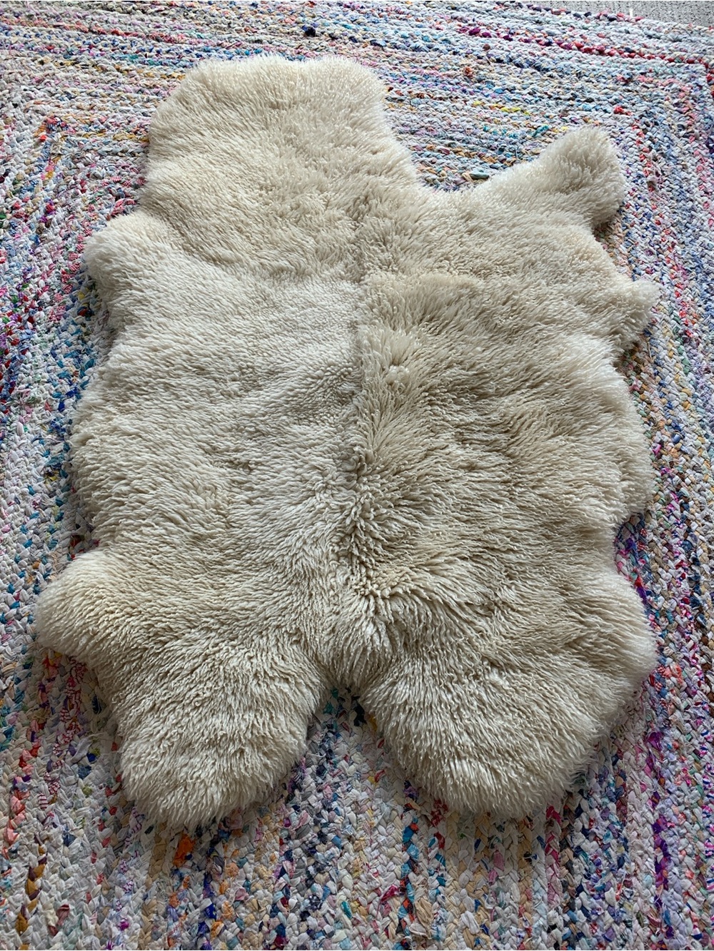 Cream Sheepskin Accent Rug or Sofa Decor Very Clean 100% Wool
